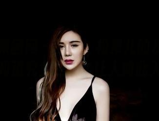 GIRLT果团网 - 更新！松果儿的灰丝原图，想知道究竟是什么让人如此入迷？