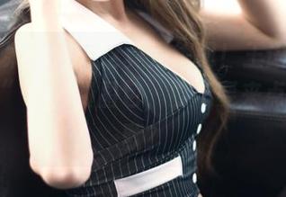 GIRLT果团网 - 这真是绝配！王语纯的“裤里丝”，免费图包，要不要来点轻松幽默？