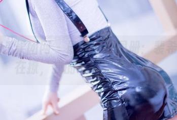 GIRLT果团网 - 最新眼镜图册：裴希西又在撩，我的心都跟着飞了！