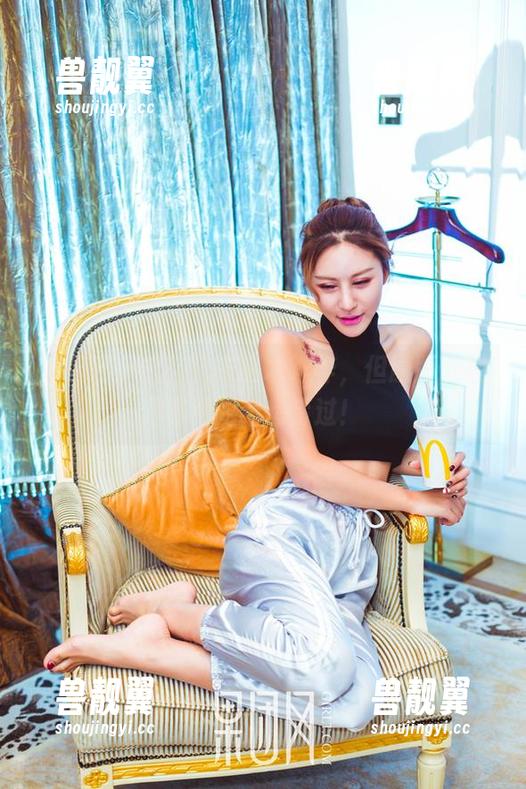 GIRLT果团网 果团网:水花花未必水哗哗,但原图下载你绝对不想错过!