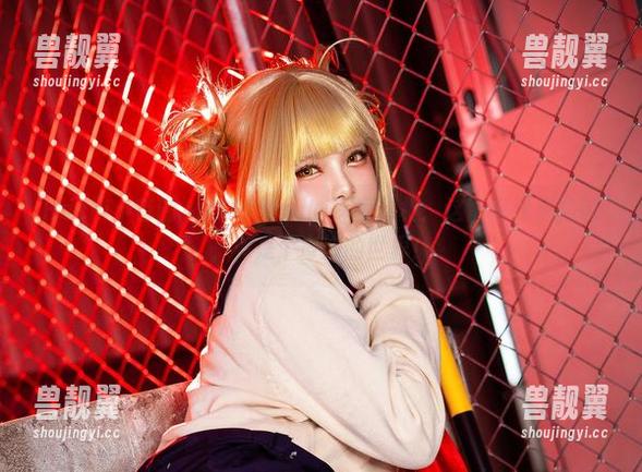 Hachi小芭 Hachi小芭的AiriAkitsuki深度解析:这图包我只能说,真是个奇妙的世界!