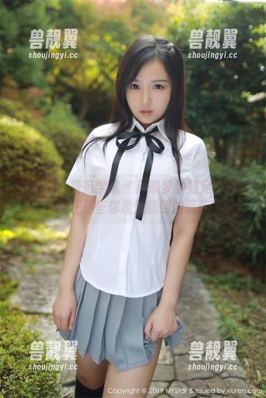 MFStar模范学院-南晓梦 MFStar模范学院 - 南晓梦学姐定制图集:只为抓住那些你没注意到的萌萌瞬间!