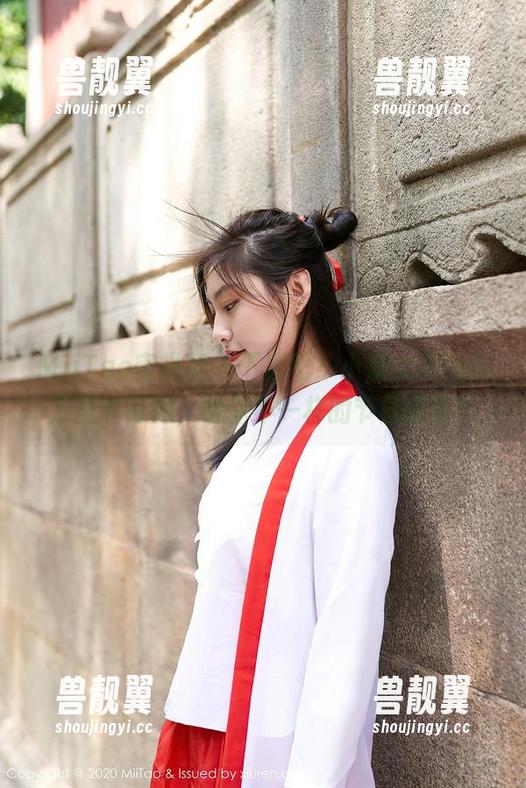 MiiTao蜜桃社 - 下载吧！小魔女lily的万圣节写真，给你不一样的节日惊喜！