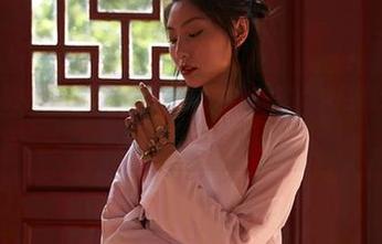 MiiTao蜜桃社 - 韩贝贝的秘书魅力大揭秘，来看看这个免费的合集吧！