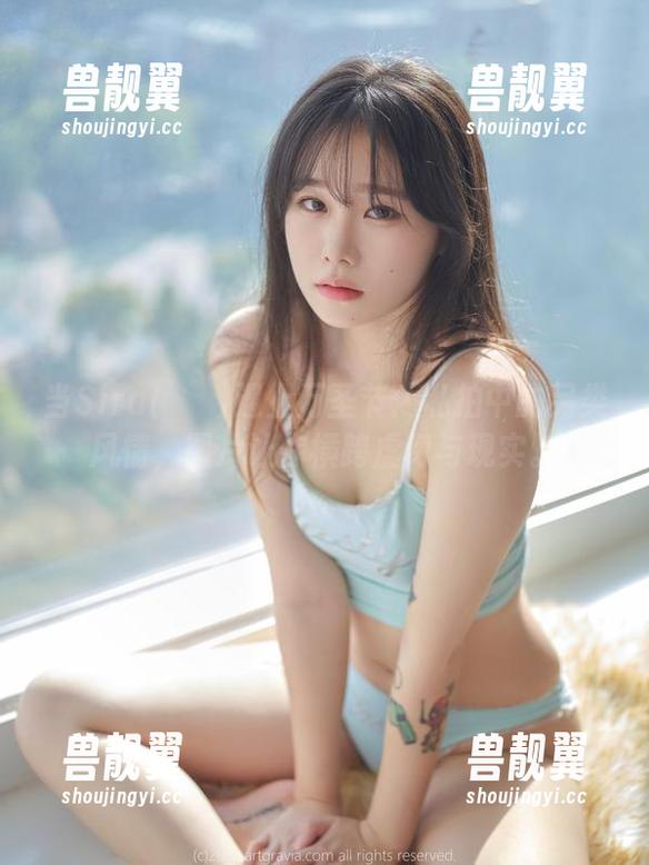 当Sira(시라)遇上万圣节：私拍中的另类风情，图片让你横跨虚幻与现实。