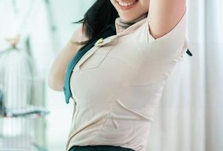 TuiGirl推女郎 - 李七喜的图库：坐着看厨娘，瞬间觉得自己也会做饭？