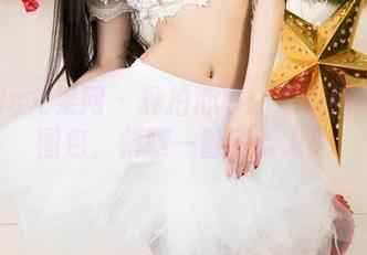 UGirls尤果网 - 私拍心事：王语纯的女友图包，斜眼一瞥就诱人！