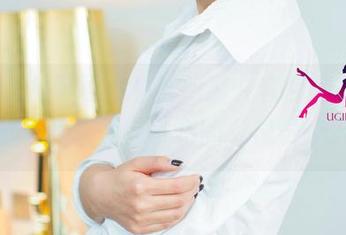 UGirls尤果网 - 看！田慕儿套装，高清壁纸，真是让人眼前一亮的‘视觉陷阱’！