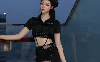 Xiuren秀人网 - 美脚与快乐同行，Elise谭晓彤的图片不止是视觉，还是心灵的‘足’愉悦！