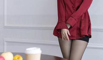 Xiuren秀人网 - 原图分享，谁能拒绝lingyu69那双精准抓人的美腿？
