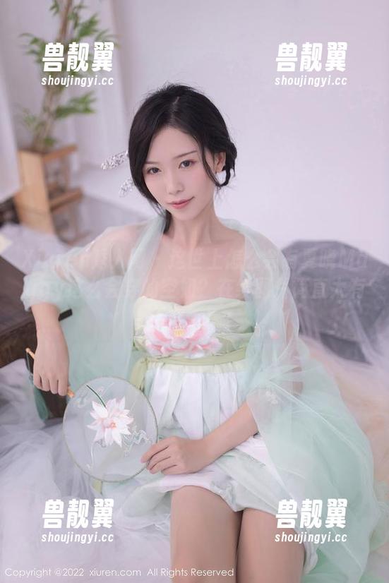 Xiuren秀人网 - 这世上怎么会有夏晓Maggy这么会穿的空姐？在线图片简直太有魅力！