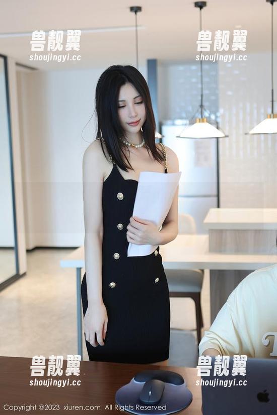 Xiuren秀人网-小小白思宜 Xiuren秀人网 - 图片里的小小白思宜:她的透明不是我看到的那样…