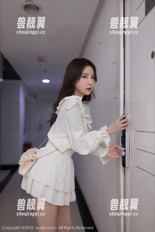 Xiuren秀人网-杨欣欣 Xiuren秀人网 - 兔女郎的魅力来自哪里?看看杨欣欣的图包,瞬间懂了!