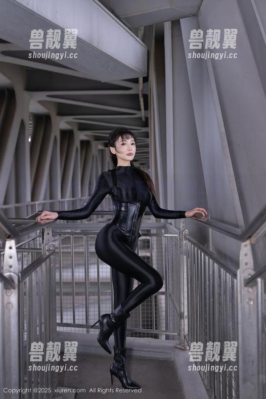 Xiuren秀人网-芈琳娜 Xiuren秀人网 - 快来找芈琳娜上课:无圣光的教室作品,保你乐翻天!
