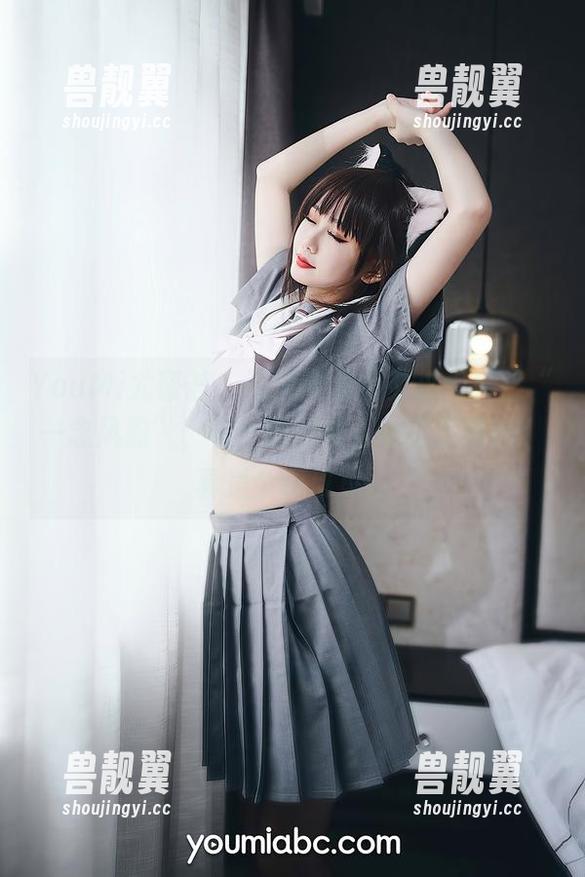 YouMi尤蜜荟-艾小青 YouMi尤蜜荟 - 写真全集:艾小青捕捉“一念风韵”,每一帧都让人心里痒痒的,真是个调皮鬼。