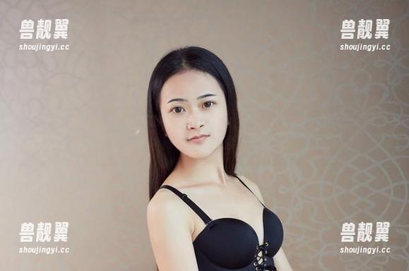 YouWu尤物馆 - 黑白的Amrita贞贞：一次心灵的旅行——套图更新，等你探索！
