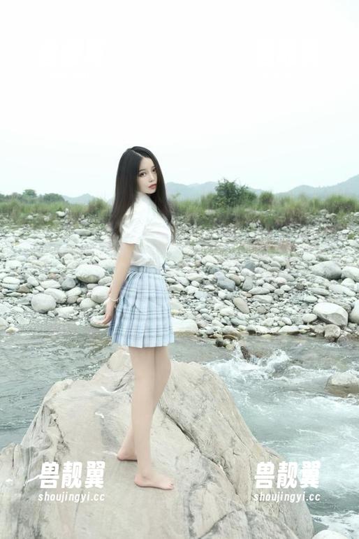 eloise软软的女仆长裙：怎么能把我的心都包围？分享这份探索的乐趣吧！