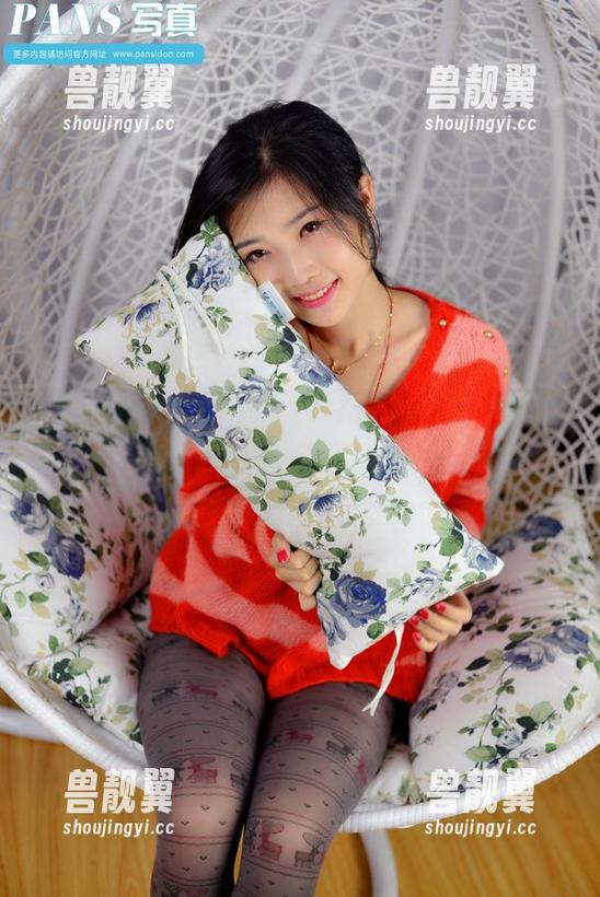 pans - “思妍女神，谁说我们只看脸？”—图库精选亲密贴心