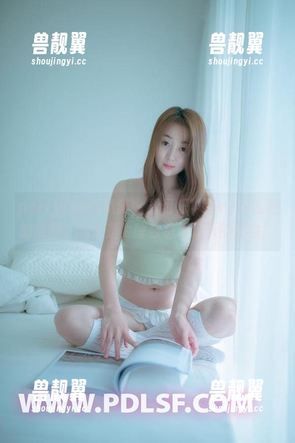 partycat轰趴猫-可乐Vicky partycat轰趴猫 - 看可乐Vicky在泳池的原图,这才是为啥我总爱夏天的理由!