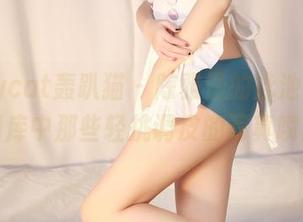partycat轰趴猫 - 陈雅漫的泳池世界：图库中那些轻挑调皮的写真瞬间