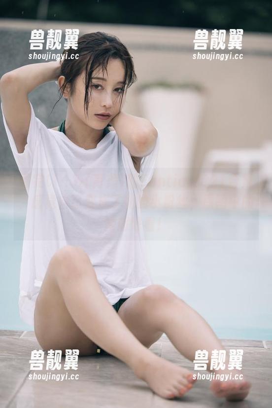 看完いくみ(育美)的Fantia-2021合集，感觉自己变成了她的小粉丝，原图中的她超好看！