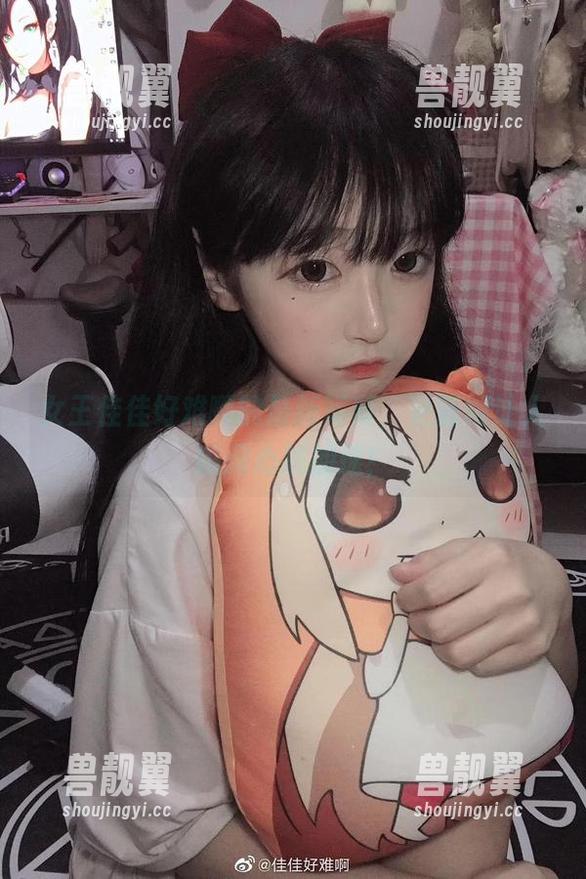 佳佳好难啊 女王佳佳好难啊的最新写真,更新得让人瞬间心跳加速!