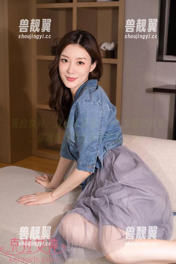 克拉女神-欣宜 克拉女神 - 欣宜比基尼,一个免费的图包,你准备好接受视觉暴击了吗?