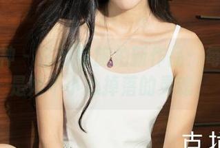 克拉女神 - 苏可可旅拍新作品：每一张都是她不小心掉落的灵魂！