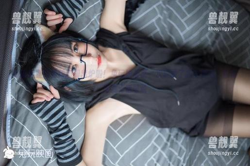 兔玩映画 制服裸腿的最新图册出炉啦!兔玩映画又一次颠覆了我的视觉,惊艳得我无话可说