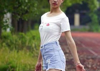 初夏女神 - 点点的纯白套图更新，你确定她不是从梦里走出来的？！