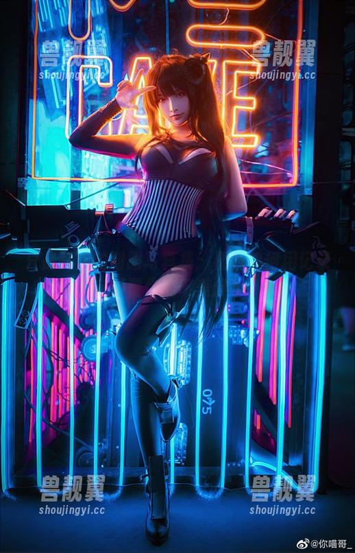 只是简言 只是简言的制服写真集:看我如何用记录来颠覆你的审美分享。