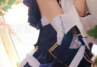 可可老师的眼镜：写真图册，无声的魅惑。