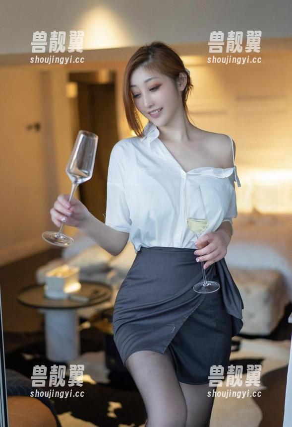 微密圈 - 周妍希姐姐写真集：都说美得不可方物，我只能默默点头
