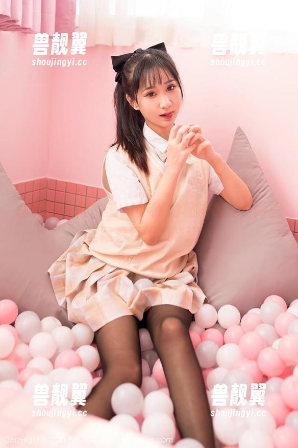 嗲囡囡 - 陈雅漫VICKY的棉袜写真，网盘里藏着春天的味道！