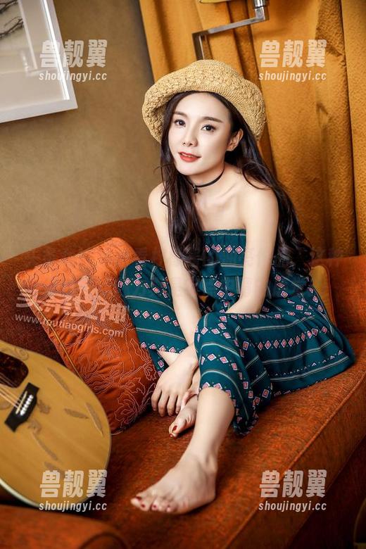 头条女神-柠檬酱 头条女神 - 看看柠檬酱的油亮作品,这种无圣光的魅力真是有点中毒的感觉!