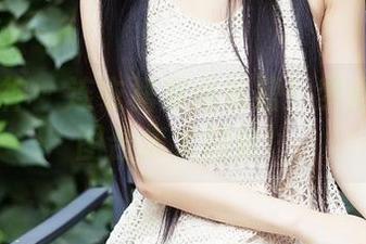 头条女神 - 连衣裙穿搭秘籍！梦心玥的美图合集大揭秘！