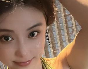 微密圈 - 九月系列更新，奶雯美图来了，一起开启秋日的快乐模式吧！