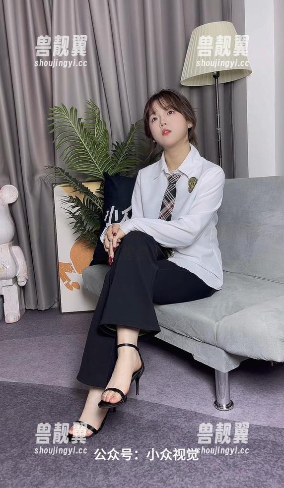 小众视觉-婷婷 小众视觉 - 奶牛写真大赏:婷婷教你如何把壁纸也变得可爱!