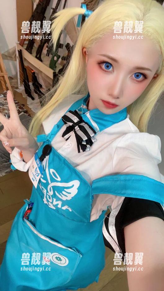 裸足的惹火与小和甜酒的甜美，谁能抵挡这组美图的诱惑？下载吧！