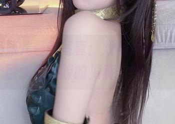 小小奶瓶儿最新写真：双马尾制服，师生剧情加长版的见解与感受。