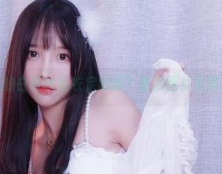 小小奶瓶儿的白开水毛衣定制版？最新图片竟把我洗脑了！