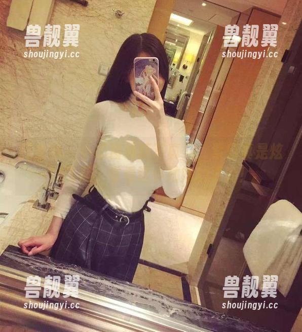 小芯酱 微密圈 - 小芯酱最新写真集:紫色真是炫到飞起,看看这小姑娘的更新!