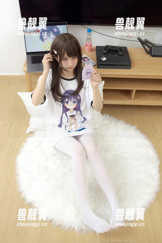 少女秩序 原来天台上藏着狂潮!“少女秩序”的黑色过膝袜短裙套图,忍不住多看看几眼。