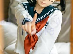 幼水铃衣的在线高清大片，小猫猫的娇憨让人心动不已