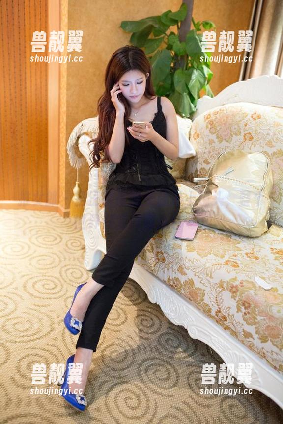 推女郎 - 当王馨瑶的美腿遇上镜头，整个世界都变得有点色……