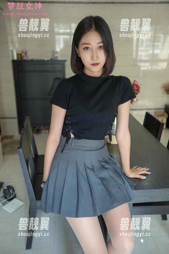 梦丝女神 - 照片背后的故事：家里的黑袜，魏婷婷你到底在想啥？