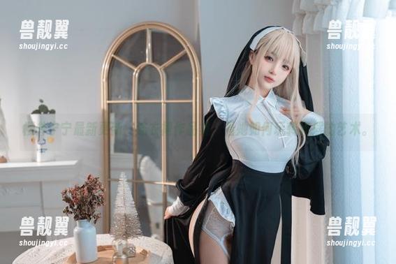 樱井宁宁最新更新：连衣裙作品集，看她如何玩转裙摆的艺术。