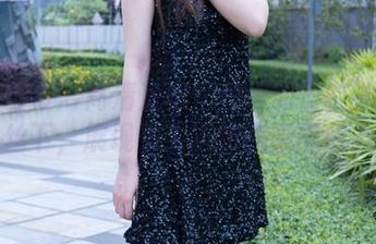 甜予摄影 - 高清直击！思思如何在油亮灰丝下，展现脚尖透明的原图魅力