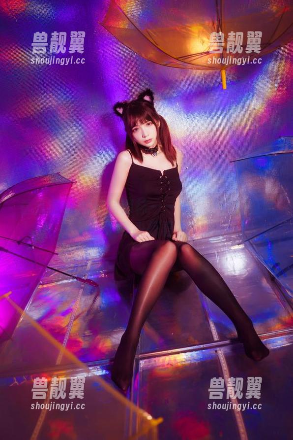 疯猫ss 看疯猫ss的黑裙网袜——原图里到底蕴藏了多少惊喜?