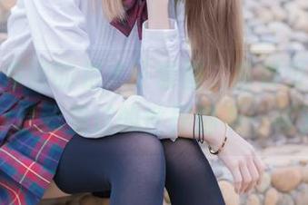 无意间发现的祖木子套图，富贵少女白丝，感觉我见过的世界都不一样了。